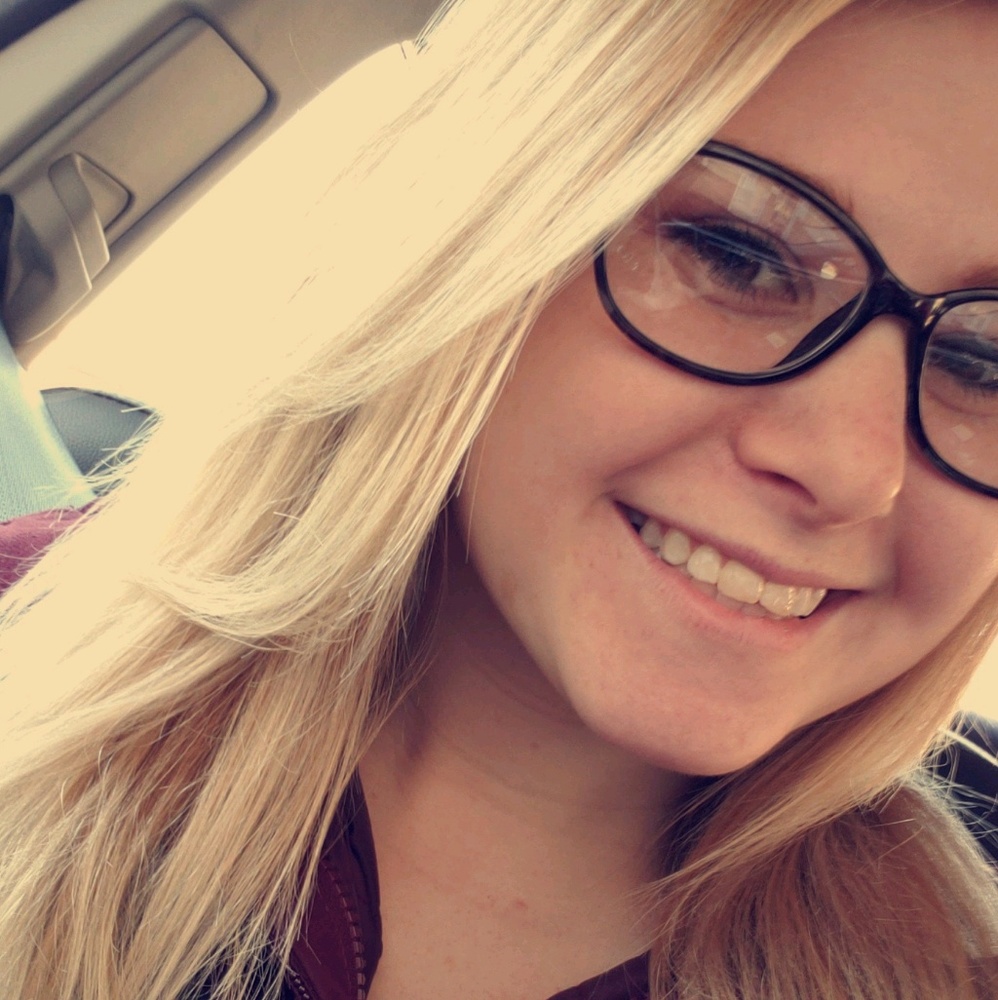 Meet your Posher, Casey